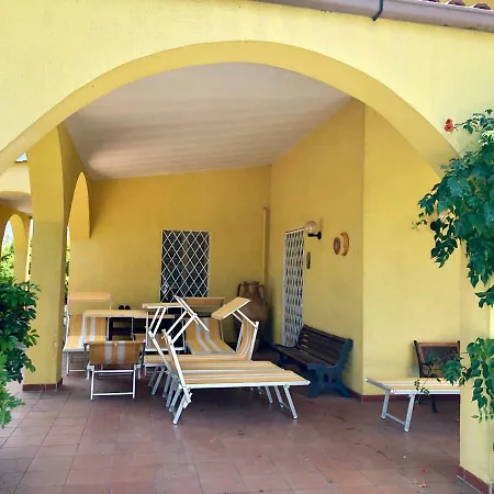 La Casina Gialla Villa *